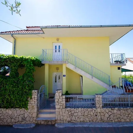 Karlovic Guest house
