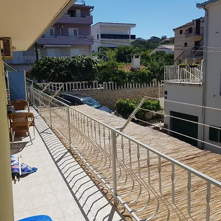 Guest house Karlovic 3*